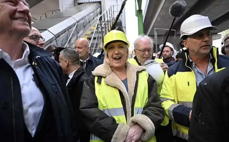 marine le pen a gennevilliers 