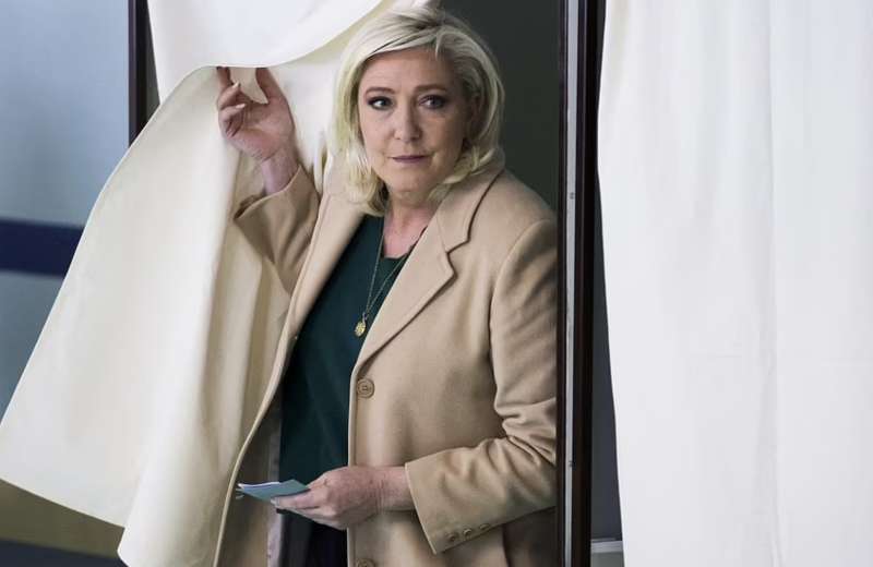 marine le pen al voto