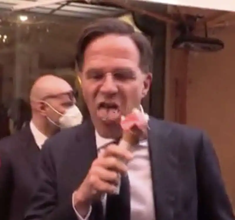 mark rutte mangia un gelato a roma   5