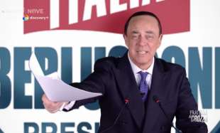 maurizio crozza imita silvio berlusconi 3