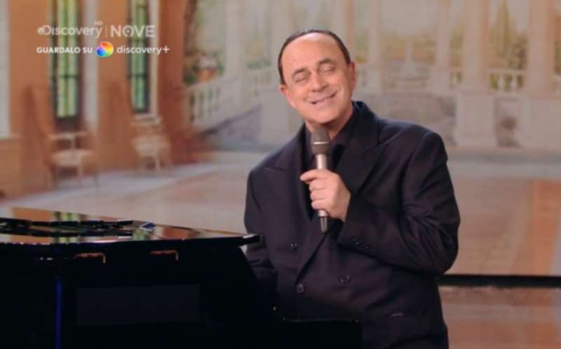 maurizio crozza nei panni di silvio berlusconi 2