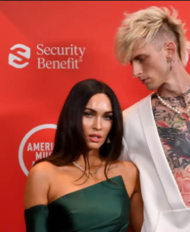 MEGAN FOX MACHINE GUN KELLY