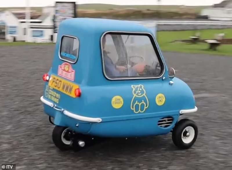 Peel P50 blu 3