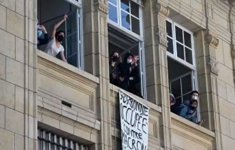 proteste degli studenti della sorbona 3