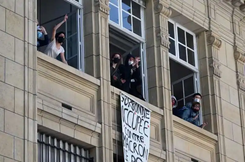 proteste degli studenti della sorbona 4