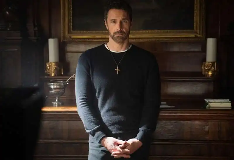 raoul bova in don matteo 9