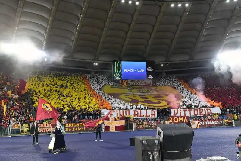 tifo roma foto mezzelani gmt037