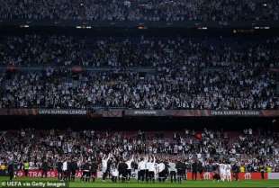 TIFOSI EINTRACHT FRANCOFORTE A BARCELLONA