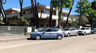 UCCIDE LA MOGLIE A COLTELLATE A RIMINI