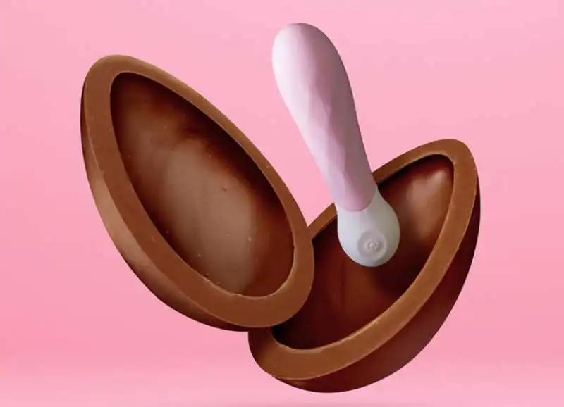 uovo di pasqua con sex toy