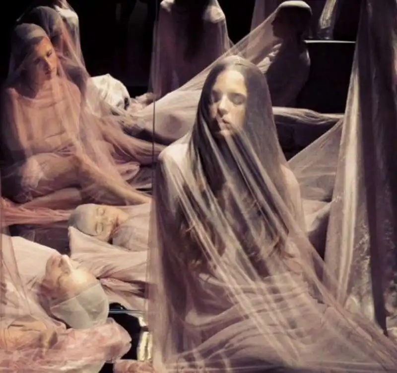 vanessa beecroft 1