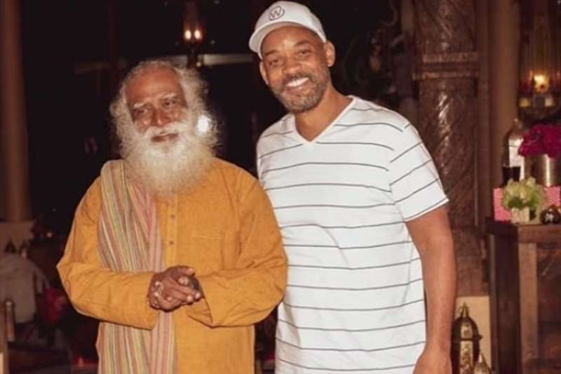 will smith in india nel 2020 con sadhguru