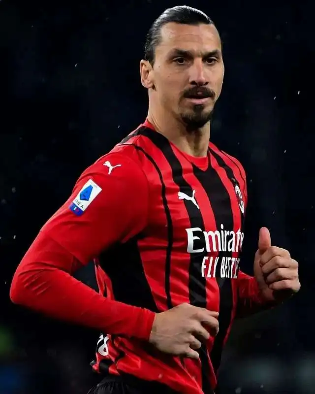 ZLATAN IBRAHIMOVIC 