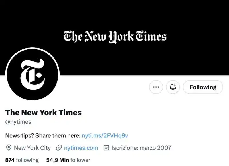 ACCOUNT TWITTER NEW YORK TIMES SENZA SPUNTA BLU