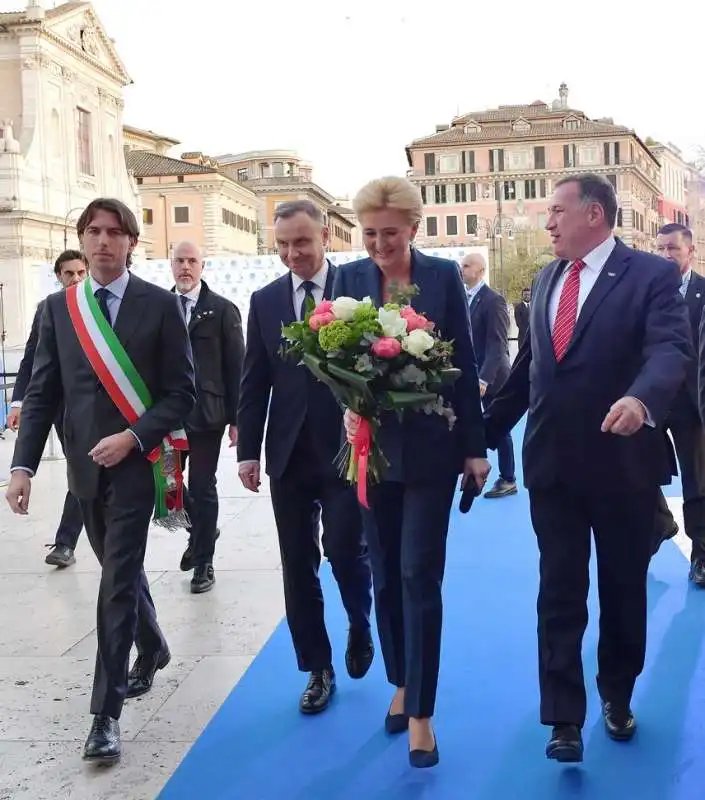 alessandro onorato  andrzej duda la moglie agata kornhauser  spyros capralos  foto di bacco (1)