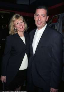 charles saatchi and phoebe saatchi