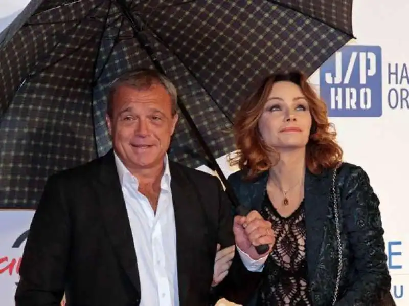 claudio amendola con francesca neri a cinecitta   2012 