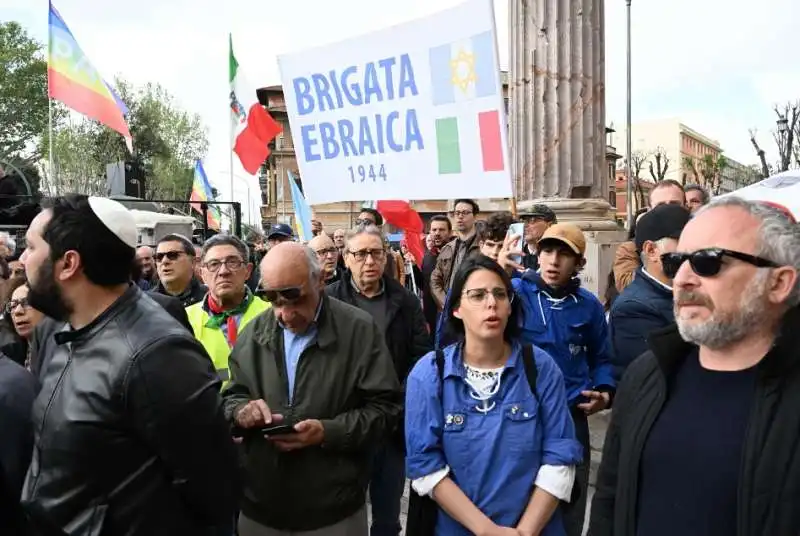 corteo della brigata ebraica   25 aprile 2023