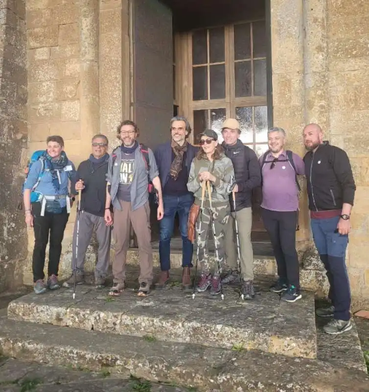 daniela santanche in cammino sulla via francigena   4