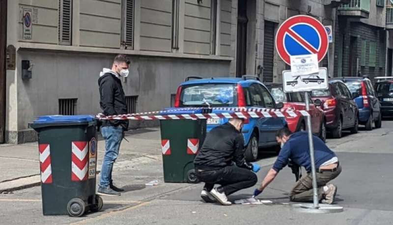 donna gambizzata per strada a torino 3