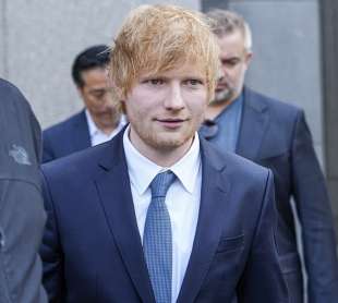 ED SHEERAN IN TRIBUNALE A NEW YORK