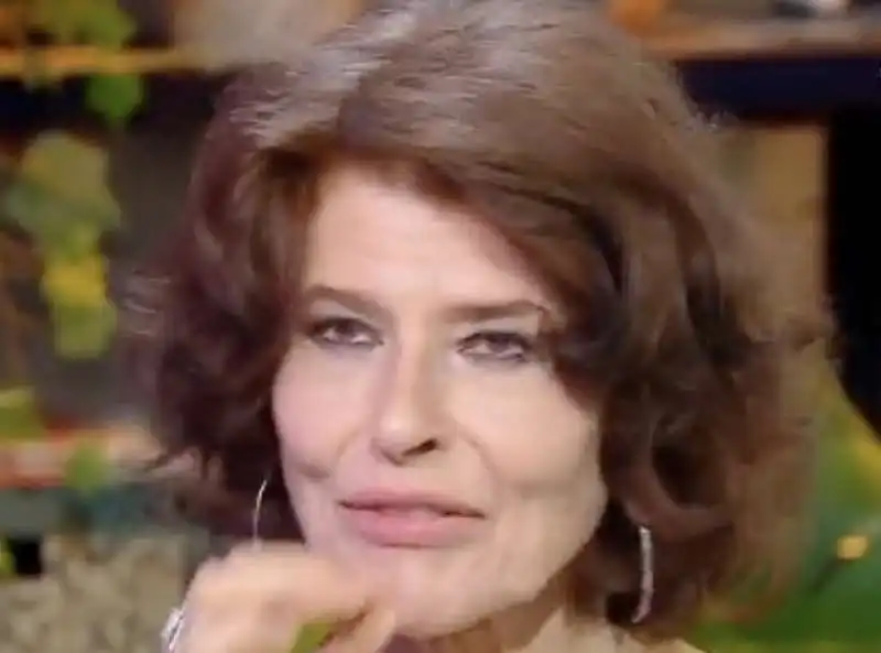 FANNY ARDANT A OGGI E UN ALTRO GIORNO