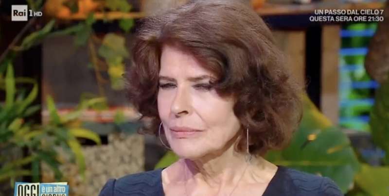 FANNY ARDANT A OGGI E UN ALTRO GIORNO