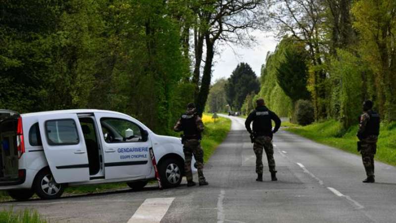 francia bambina morta trovata nella spazzatura