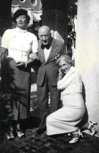 GABRIELE D'ANNUNZIO TRA LUISA BACCARA E EMMA HEUFLER