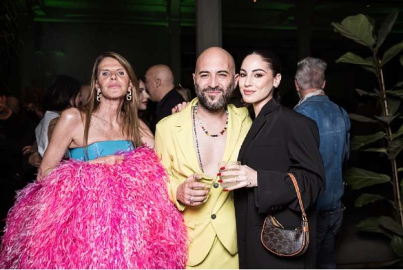 giuliano sangiorgi giulia de lellis anna dello russo credit ludovica arcero