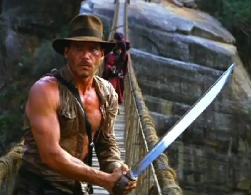 HARRISON FORD CON IL MACHETE IN INDIANA JONES