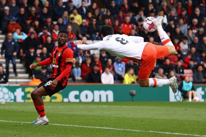 il gol di pablo fornals contro il bournemouth