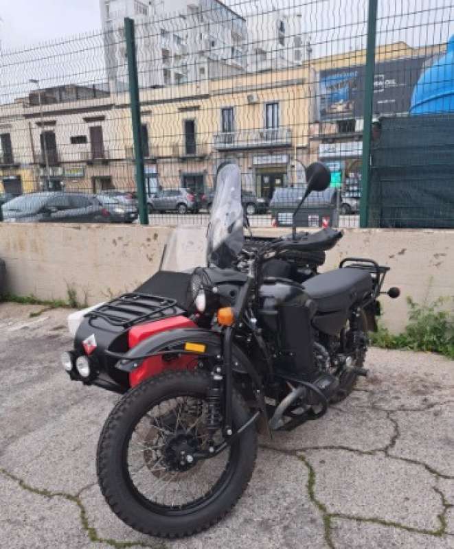 il sidecar rubato a bari agli sposini americani 1