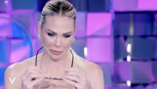 ilary blasi a verissimo 18