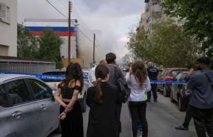 incendio al centro di scienza e cultura russo a nicosia, cipro 1