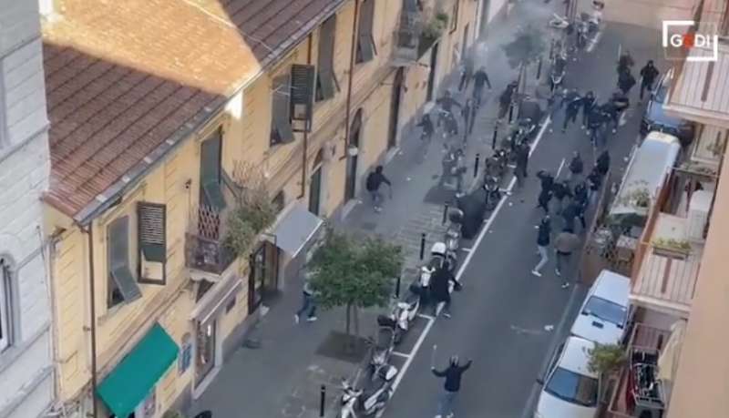 la spezia scontri ultras lazio 3