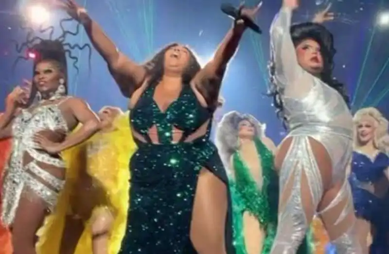 lizzo e le drag queen  6