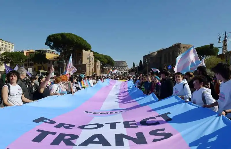 manifestazione per i diritti delle giovani persone transgender  foto di bacco (21)