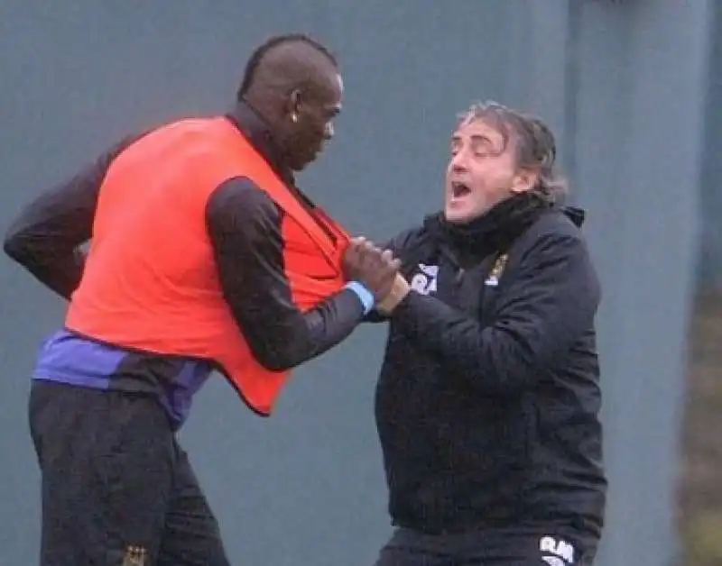 mario balotelli roberto mancini 6