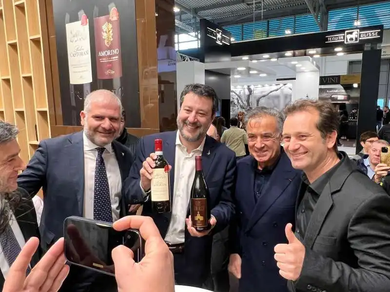 matteo salvini jean alesi jarno trulli al vinitaly 2023