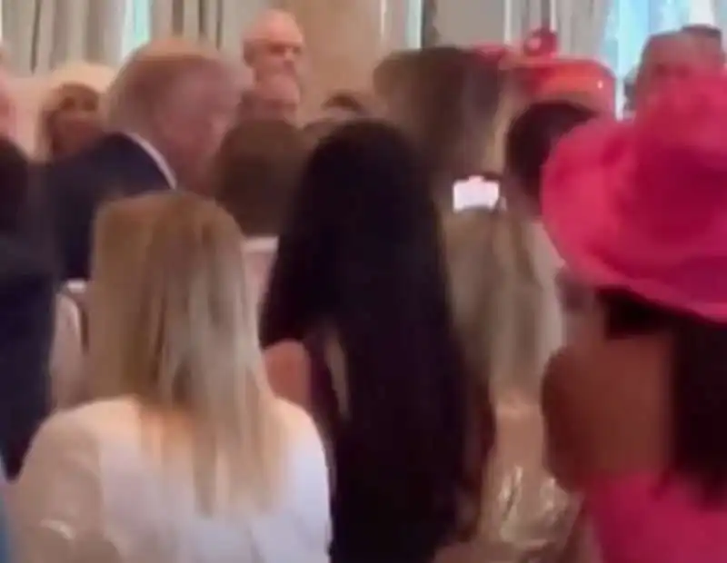 MELANIA E DONALD TRUMP AL PRANZO DI PASQUA A MAR-A-LAGO  