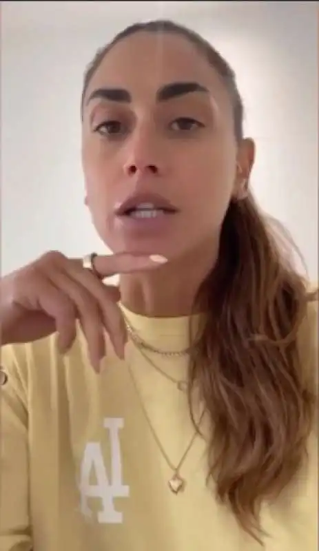 melissa satta su instagram contro gli hater    8