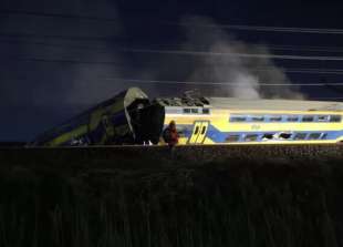 olanda incidente ferroviario a voorschoten 2