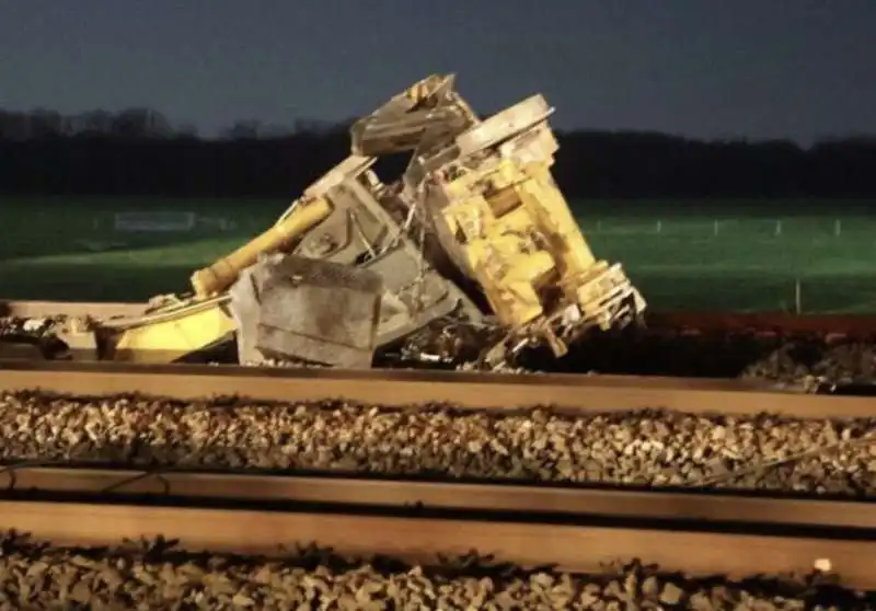 olanda   incidente ferroviario a voorschoten   4