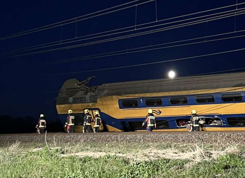 olanda incidente ferroviario a voorschoten 5