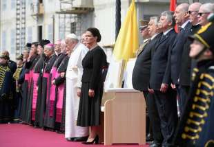 papa francesco a budapest