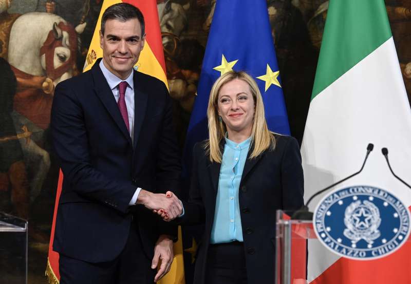 pedro sanchez e giorgia meloni 2