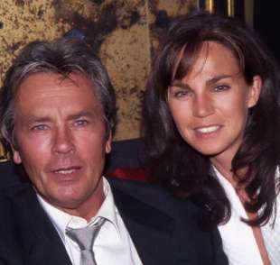 rosalie van breemen alain delon 1