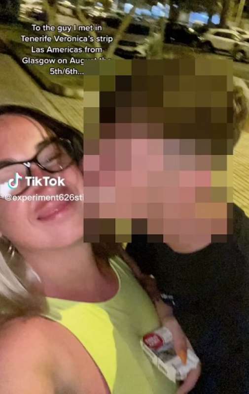 sarah jayne snow rimane incinta e cerca il padre del figlio su tiktok 3