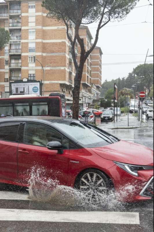 strade allagate a roma 5